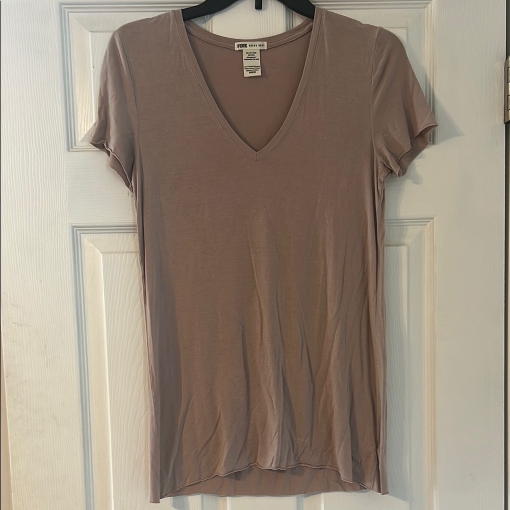 Women's V-Neck T-Shirt in Taupe